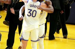 爱游戏体育app库里巅峰对决，巴特勒与60激战MAD分钟，绝杀胜负难料！的简单介绍