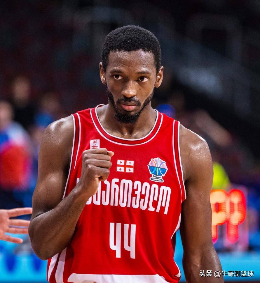 字母哥迎来十二赛季高光表现,曼联球迷沸腾!的简单介绍 字母哥迎来十二赛季高光表现,曼联球迷沸腾!的简单介绍